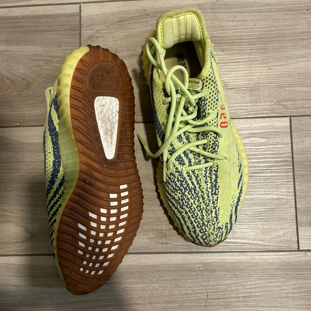 Yeezy boost 350 - Picture 4 of 6